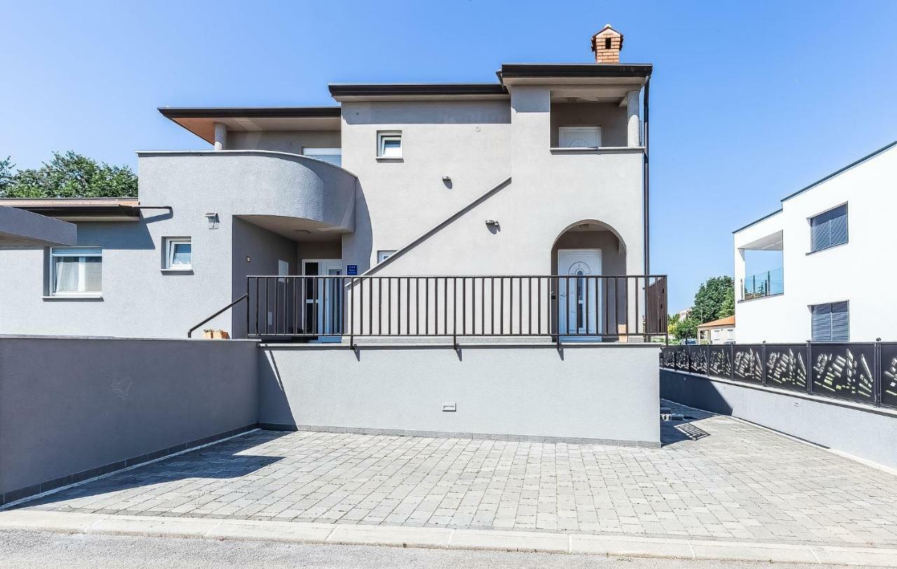 Toni & Julija Apartment Porec Exterior photo